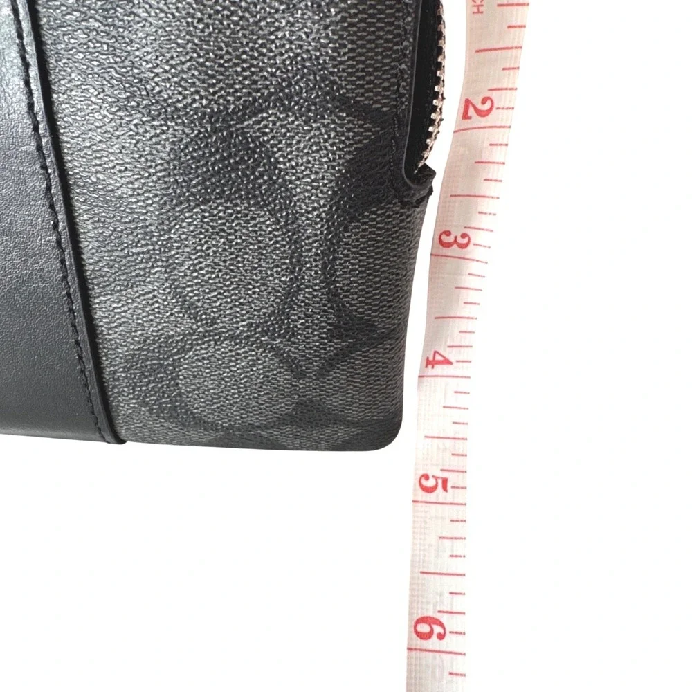Coach‎ Signature Canvas Corner Zip Wristlet